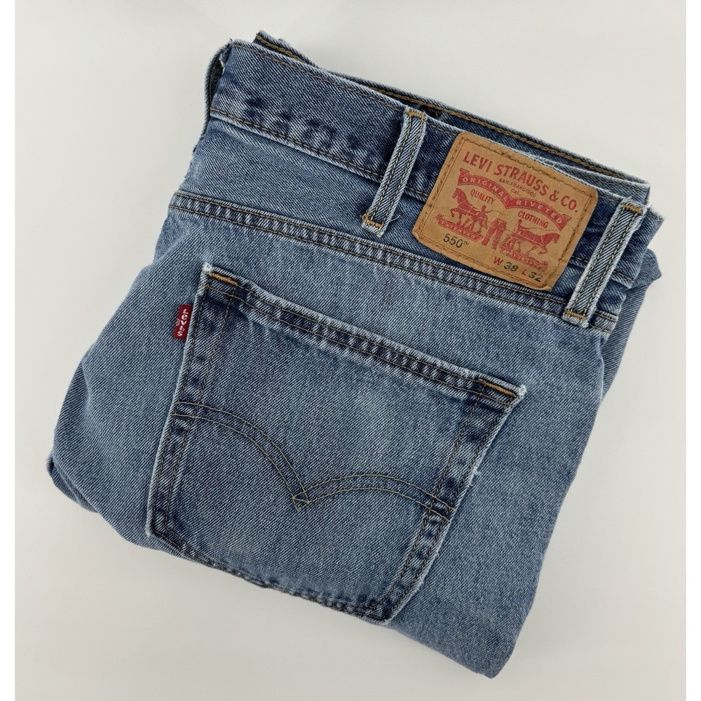 Levi's 550 Size 38x32 Blue Denim Jeans Regular Fit Straight Leg Red Tab
